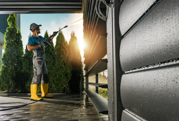 Best Deck Cleaning Services  in Edgerton, MN